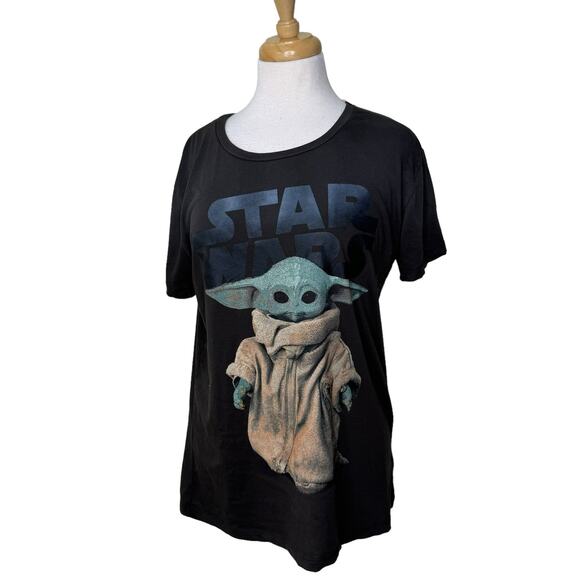 CHASER x STAR WARS Baby Yoda Mandalorian  Short Sleeve Crewneck T Shirt LARGE - Picture 1 of 9